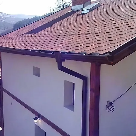 трънската къща Guest house Trun